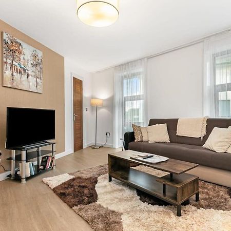 Modern 1 Bedroom Apartment In Woking Town Centre מראה חיצוני תמונה
